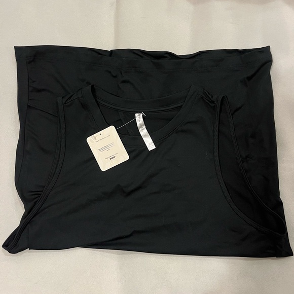 Fabletics Blake Open Back Tank - Picture 2 of 3